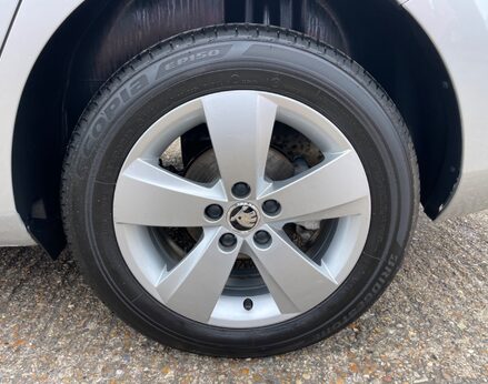 Skoda Fabia SE TSI DSG 16