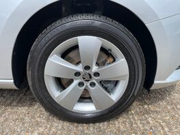 Skoda Fabia SE TSI DSG 14
