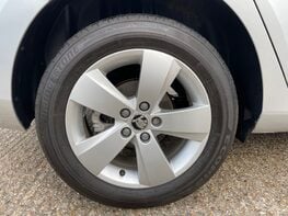 Skoda Fabia SE TSI DSG 15