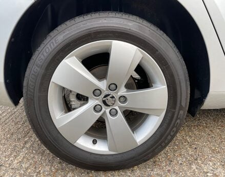 Skoda Fabia SE TSI DSG 15