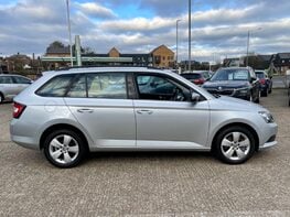 Skoda Fabia SE TSI DSG 10