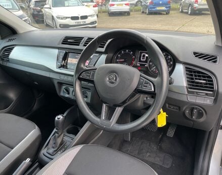 Skoda Fabia SE TSI DSG 17