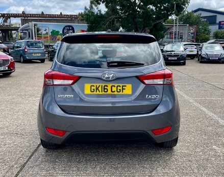 Hyundai ix20 PREMIUM BLUE DRIVE 6