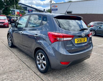 Hyundai ix20 PREMIUM BLUE DRIVE 9