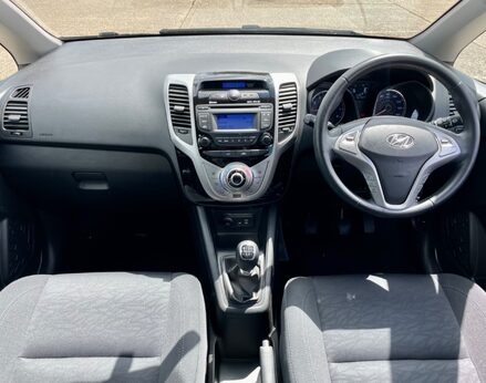 Hyundai ix20 PREMIUM BLUE DRIVE 2