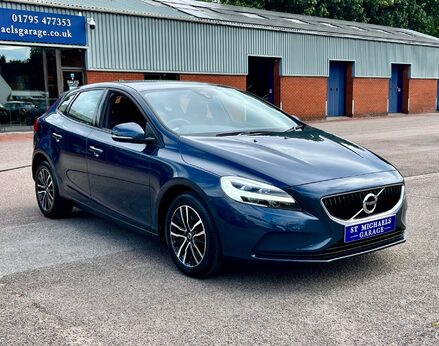 Volvo V40 T2 MOMENTUM NAV PLUS 4