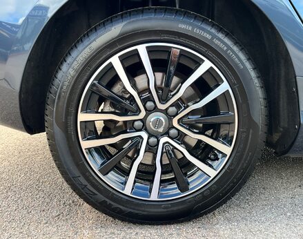 Volvo V40 T2 MOMENTUM NAV PLUS 15