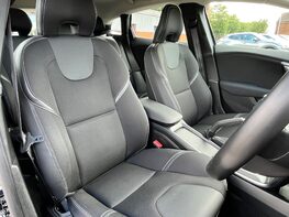Volvo V40 T2 MOMENTUM NAV PLUS 57