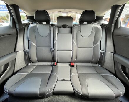Volvo V40 T2 MOMENTUM NAV PLUS 59