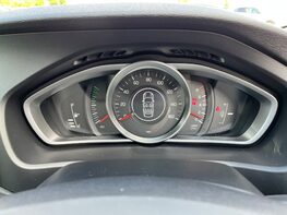Volvo V40 T2 MOMENTUM NAV PLUS 20
