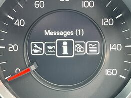 Volvo V40 T2 MOMENTUM NAV PLUS 26