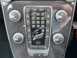Volvo V40 T2 MOMENTUM NAV PLUS 39