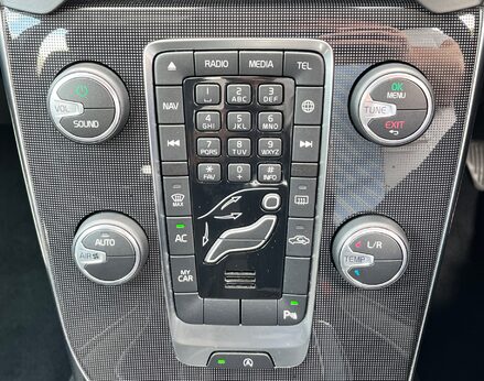 Volvo V40 T2 MOMENTUM NAV PLUS 39