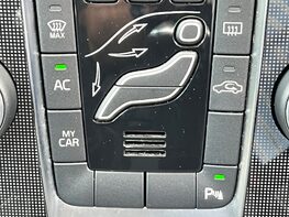 Volvo V40 T2 MOMENTUM NAV PLUS 44