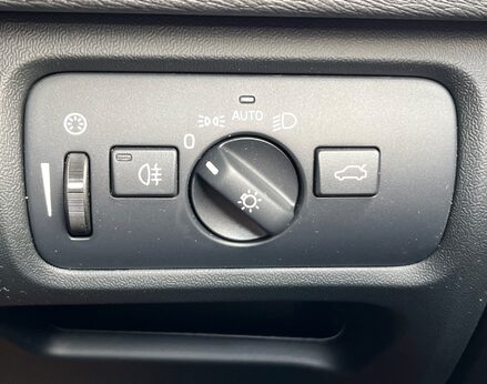 Volvo V40 T2 MOMENTUM NAV PLUS 54