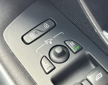 Volvo V40 T2 MOMENTUM NAV PLUS 55