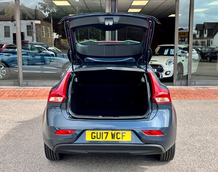 Volvo V40 T2 MOMENTUM NAV PLUS 60