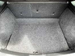 Volvo V40 T2 MOMENTUM NAV PLUS 63