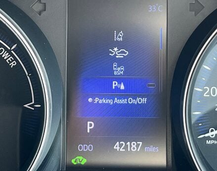 Toyota C-HR EXCEL 25