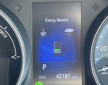 Toyota C-HR EXCEL 23
