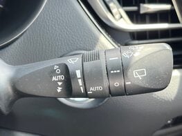 Toyota C-HR EXCEL 56