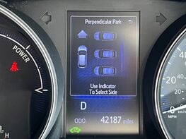 Toyota C-HR EXCEL 32