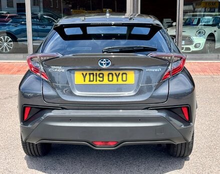 Toyota C-HR EXCEL 6