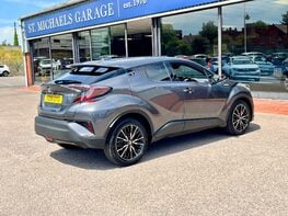Toyota C-HR EXCEL 8
