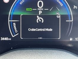 Toyota Yaris Cross ICON 31