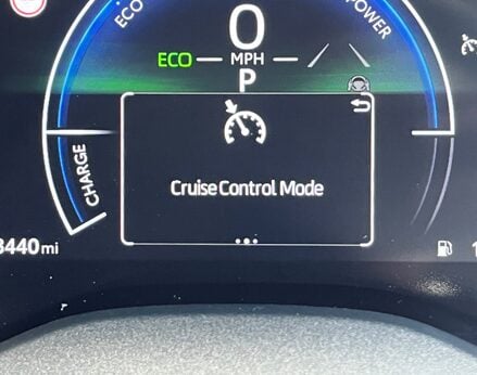 Toyota Yaris Cross ICON 31