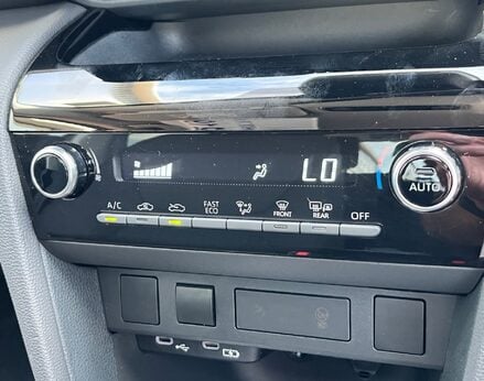 Toyota Yaris Cross ICON 46