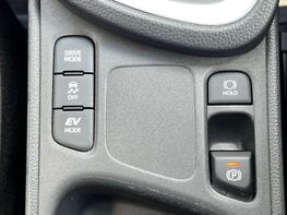 Toyota Yaris Cross ICON 51