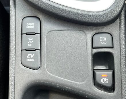 Toyota Yaris Cross ICON 51