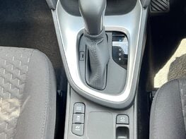 Toyota Yaris Cross ICON 52