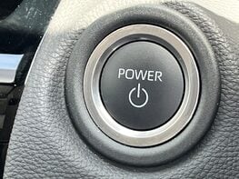 Toyota Yaris Cross ICON 57