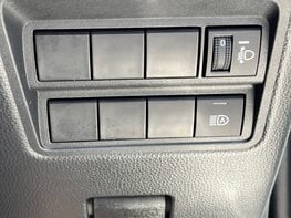 Toyota Yaris Cross ICON 58