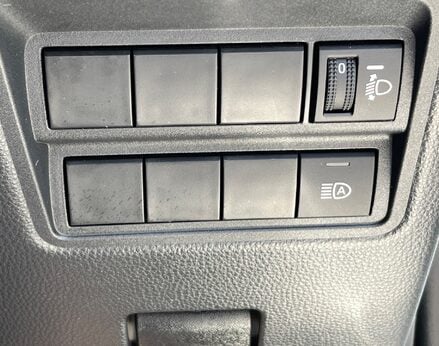 Toyota Yaris Cross ICON 58