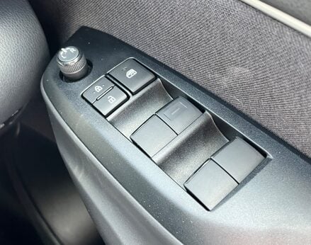 Toyota Yaris Cross ICON 59
