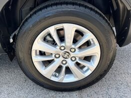 Toyota Yaris Cross ICON 14