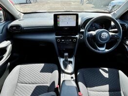 Toyota Yaris Cross ICON 2