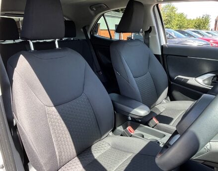 Toyota Yaris Cross ICON 60