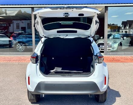 Toyota Yaris Cross ICON 63