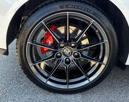 Toyota Yaris GR-Y CIRCUIT 16