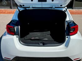 Toyota Yaris GR-Y CIRCUIT 64