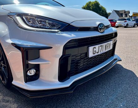 Toyota Yaris GR-Y CIRCUIT 3