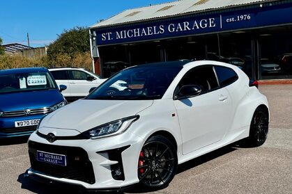Toyota Yaris GR-Y CIRCUIT