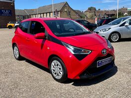 Toyota Aygo VVT-I X-PLAY 4