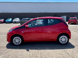 Toyota Aygo VVT-I X-PLAY 11