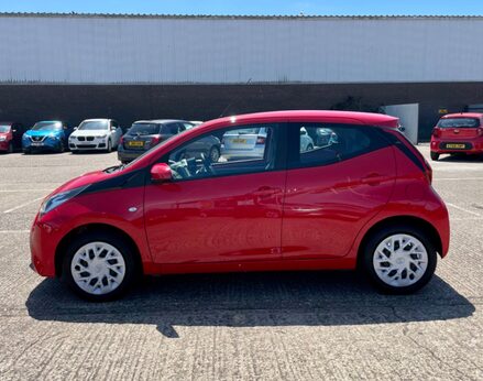 Toyota Aygo VVT-I X-PLAY 11