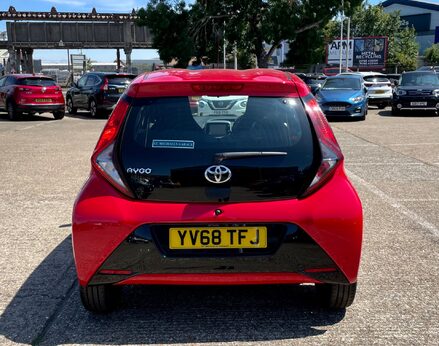 Toyota Aygo VVT-I X-PLAY 6
